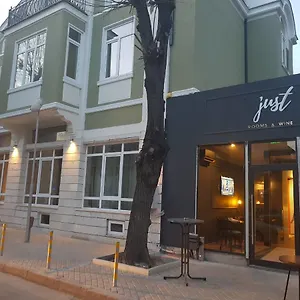 Just Varna